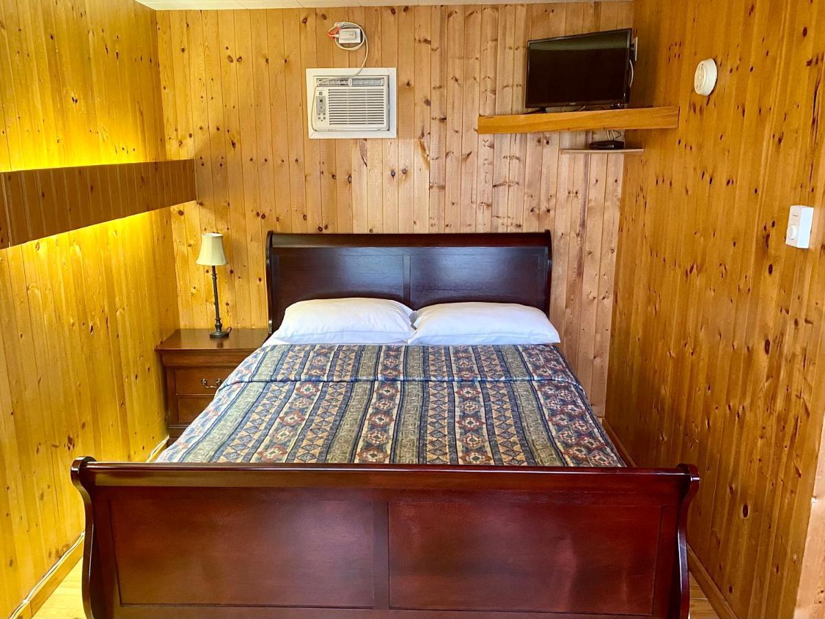 The Waterfront Motel Grand Barachois Dış mekan fotoğraf